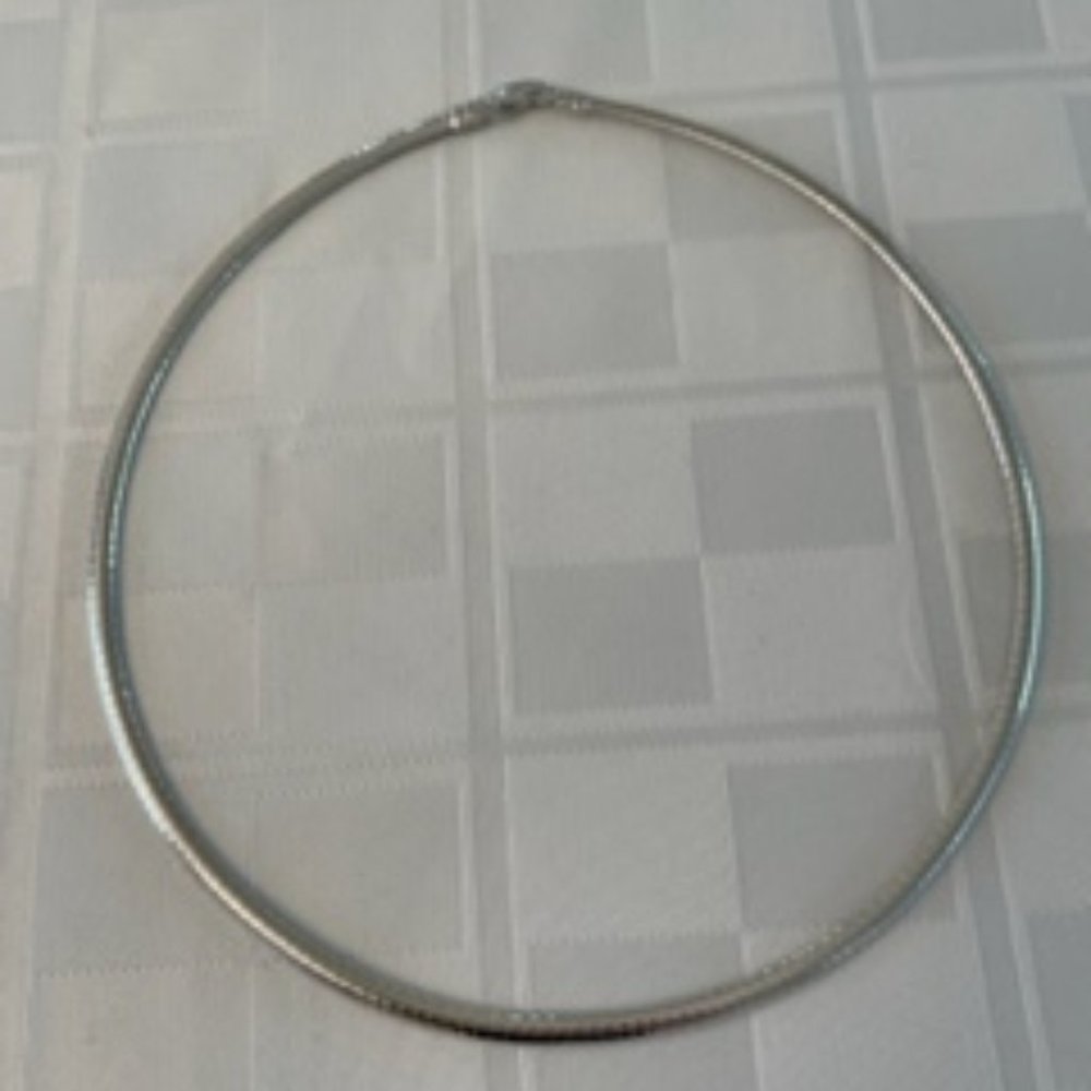 Silver choker